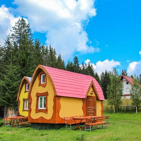 Bungalows Fairy Tale Жабляк Екстер'єр фото