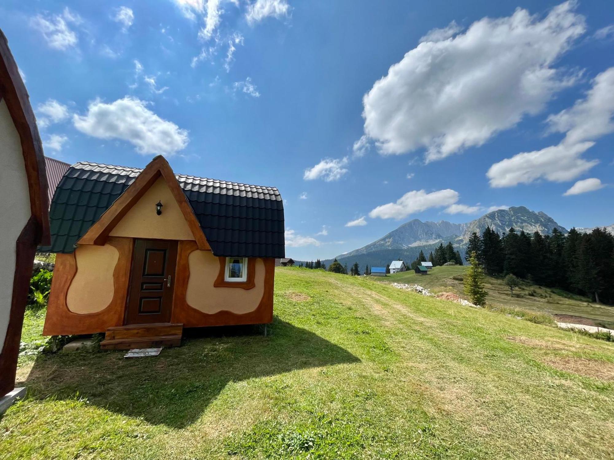Bungalows Fairy Tale Жабляк Екстер'єр фото